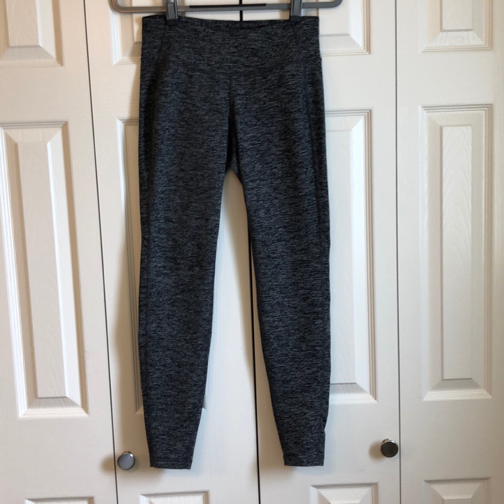 Old Navy Active Go-dry leggings